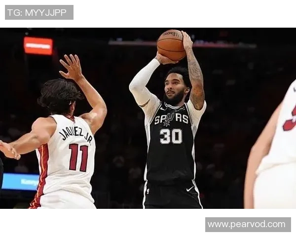 防守能力确实提升了不少，但马刺先发小前锋还得保持稳定的效率？