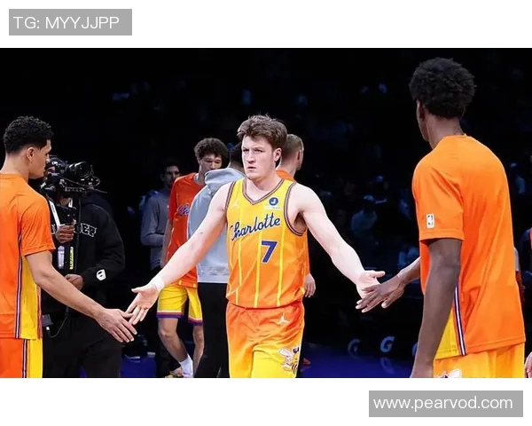 鲍尔狂砍三双赞克尼普尔：高球商新星该留在场上