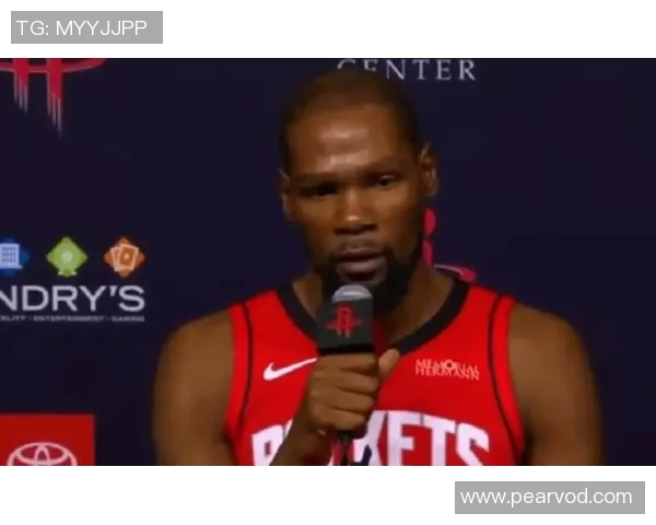 记者：杜兰特在火箭队又回到无限单打模式，接下来的杜兰特必然会申请交易